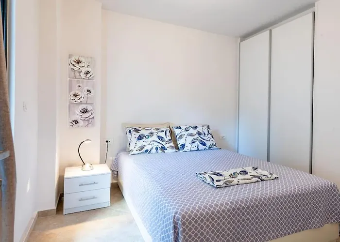 Apartment Rhodes Center